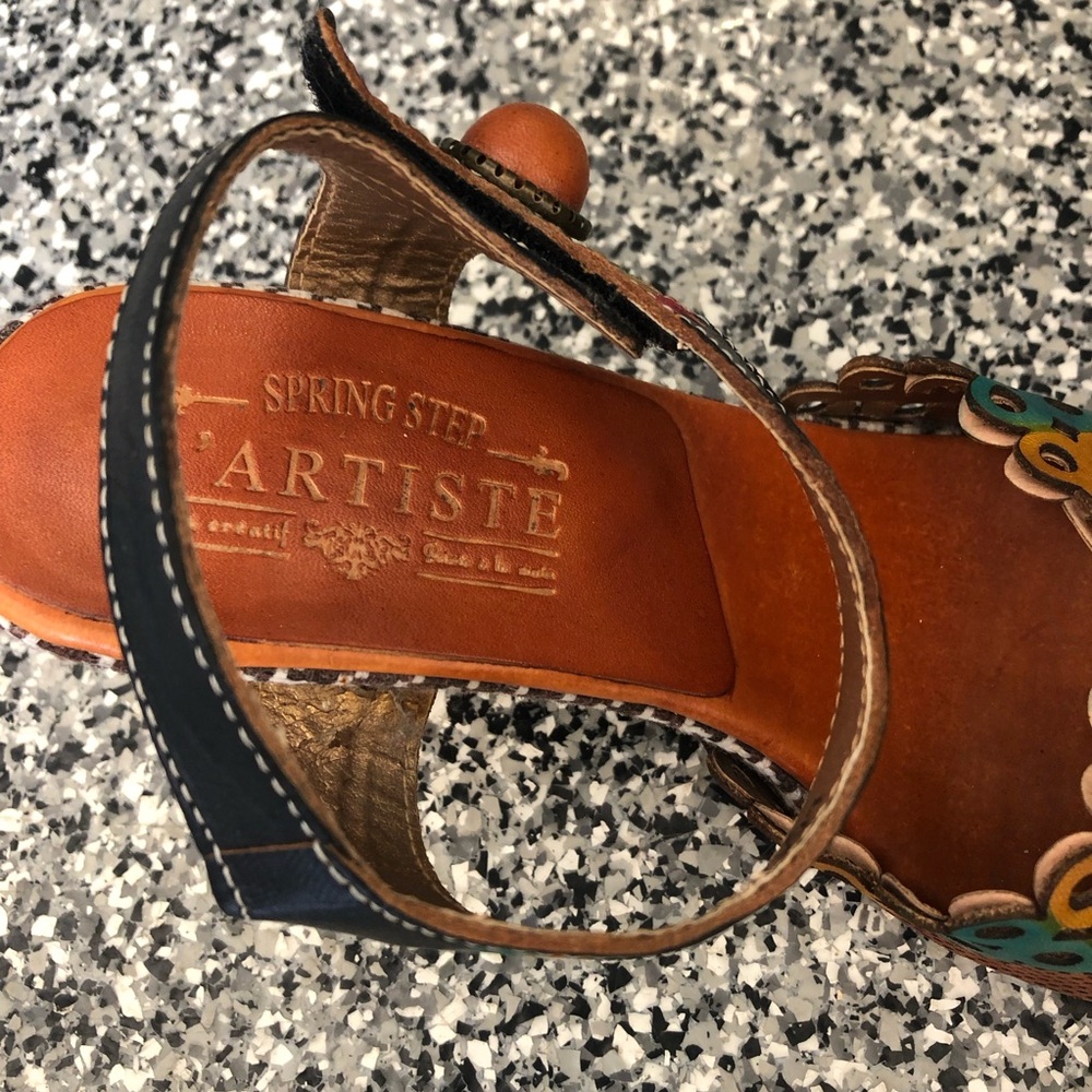 L’artiste ✦ Original Block 3” Heel Sandals (size 6) - Picture 2 of 6